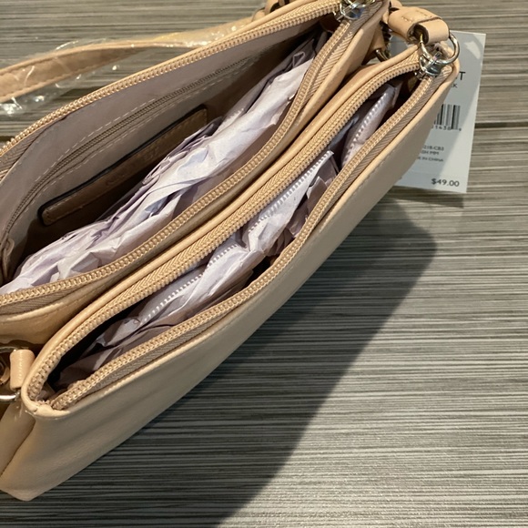 🎄🎄CHRISTMAS SALE🎄🎄 - Picture 5 of 8